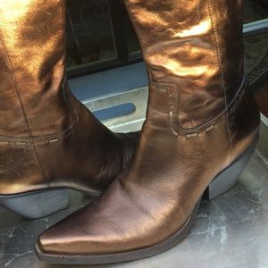 BCBG brown metallic COWBOY BOOTS 8